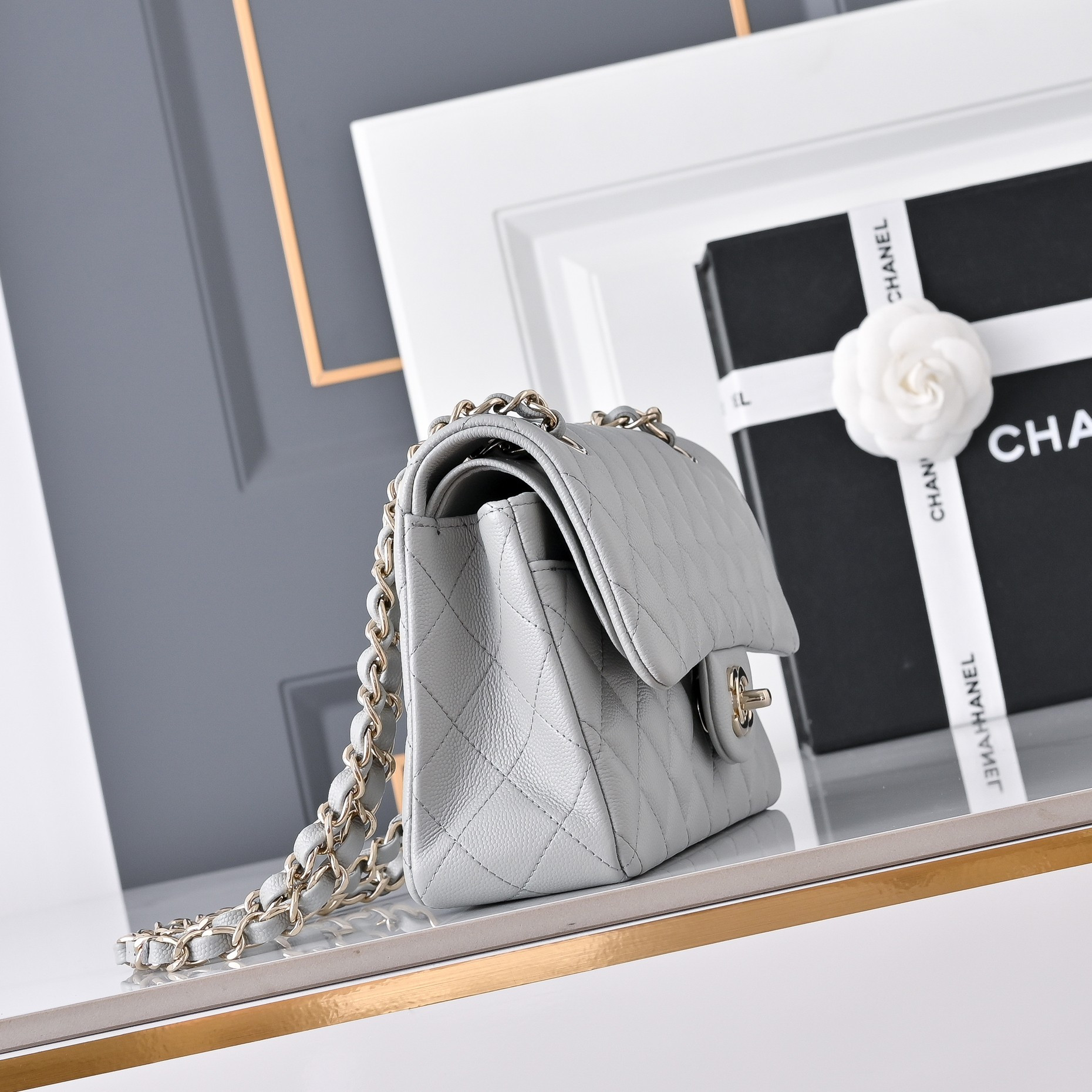 Ch*el classic flap handbag light grey with light gold hardware and caviar leather a01113 23x14.5x6cm