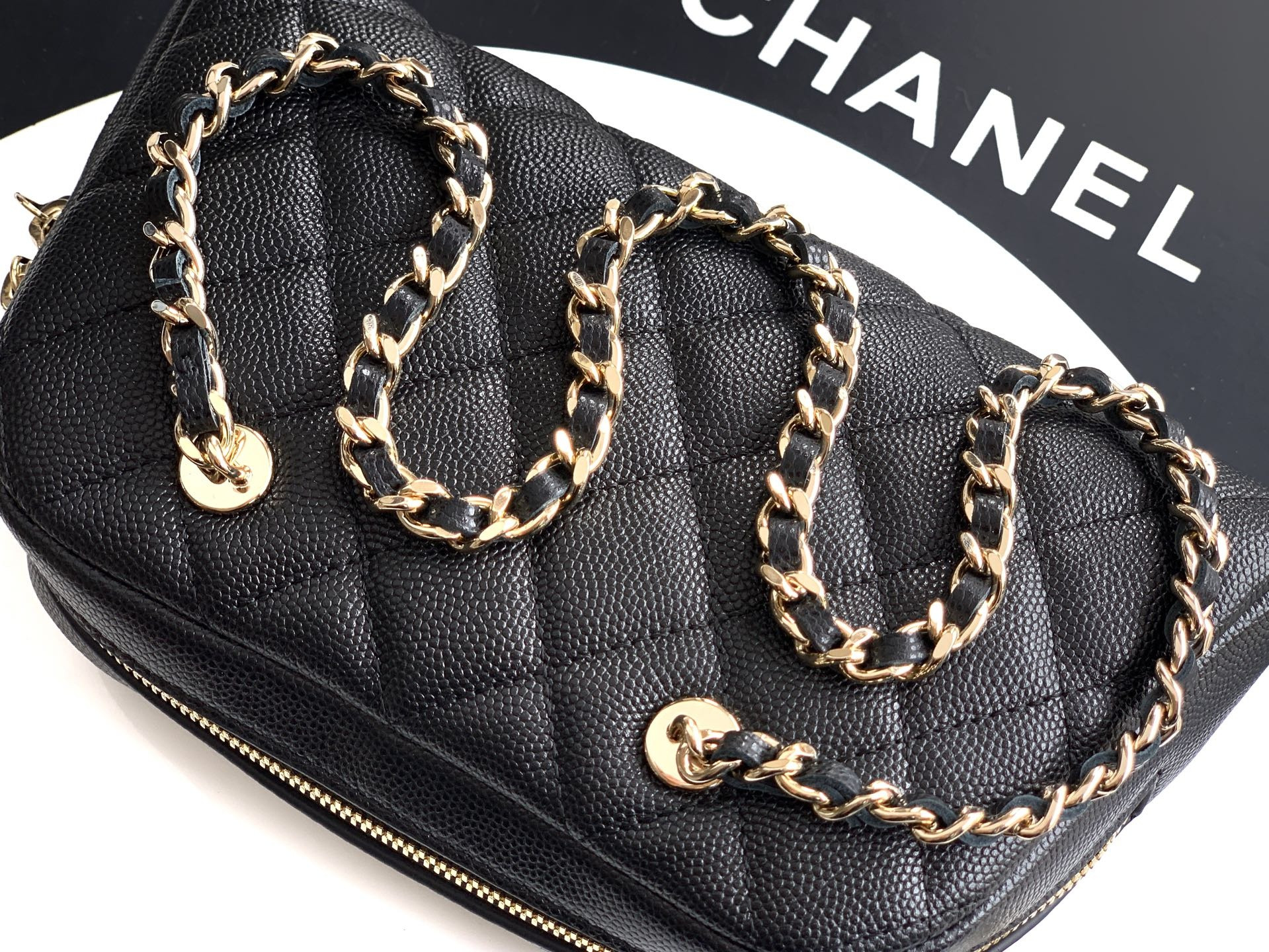 Ch*el clutch with chain ap5092 11.5x19.5x5.5cm