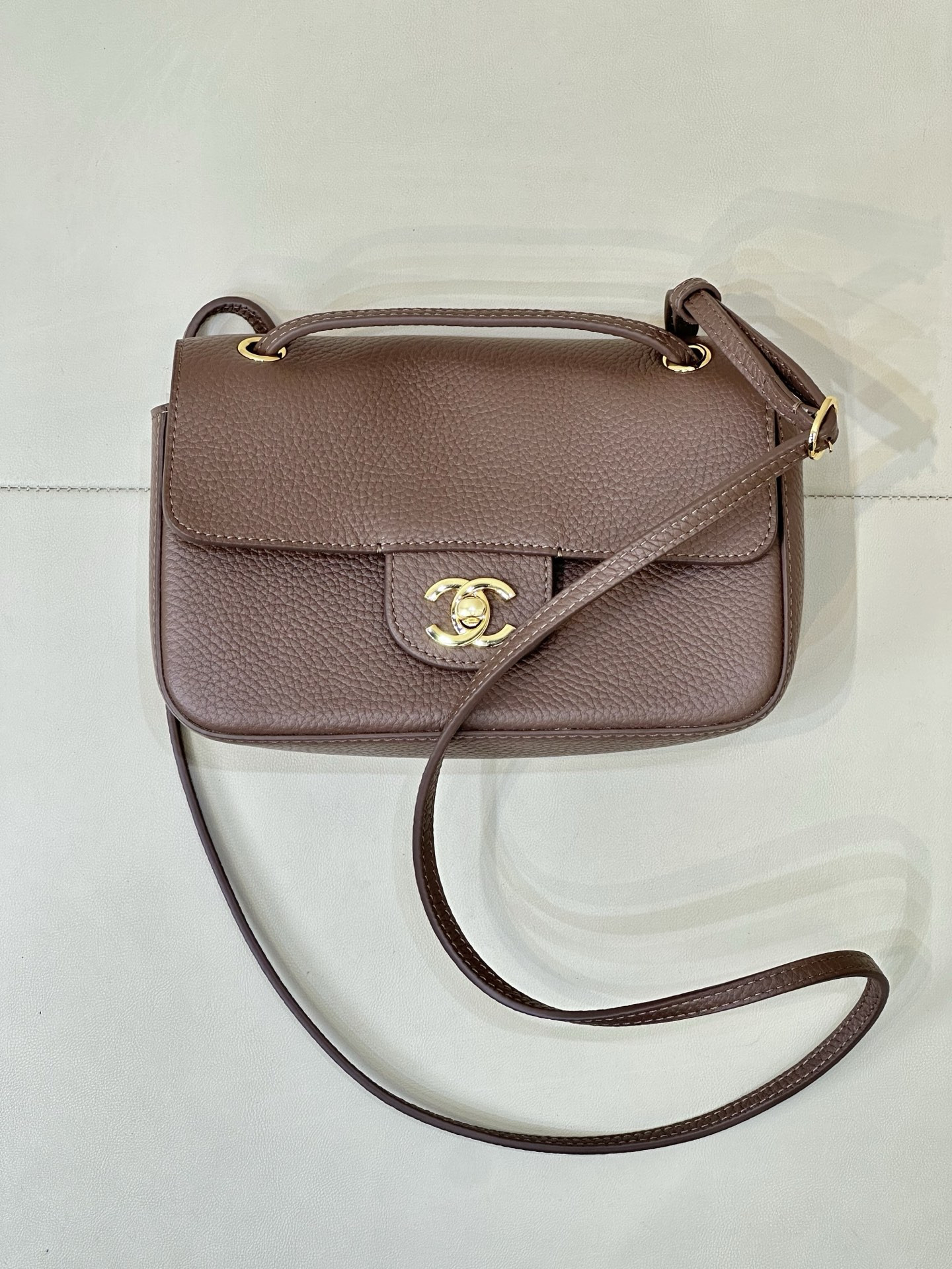 Ch*el mini flap bag light gold hardware as6573 13x20x6cm
