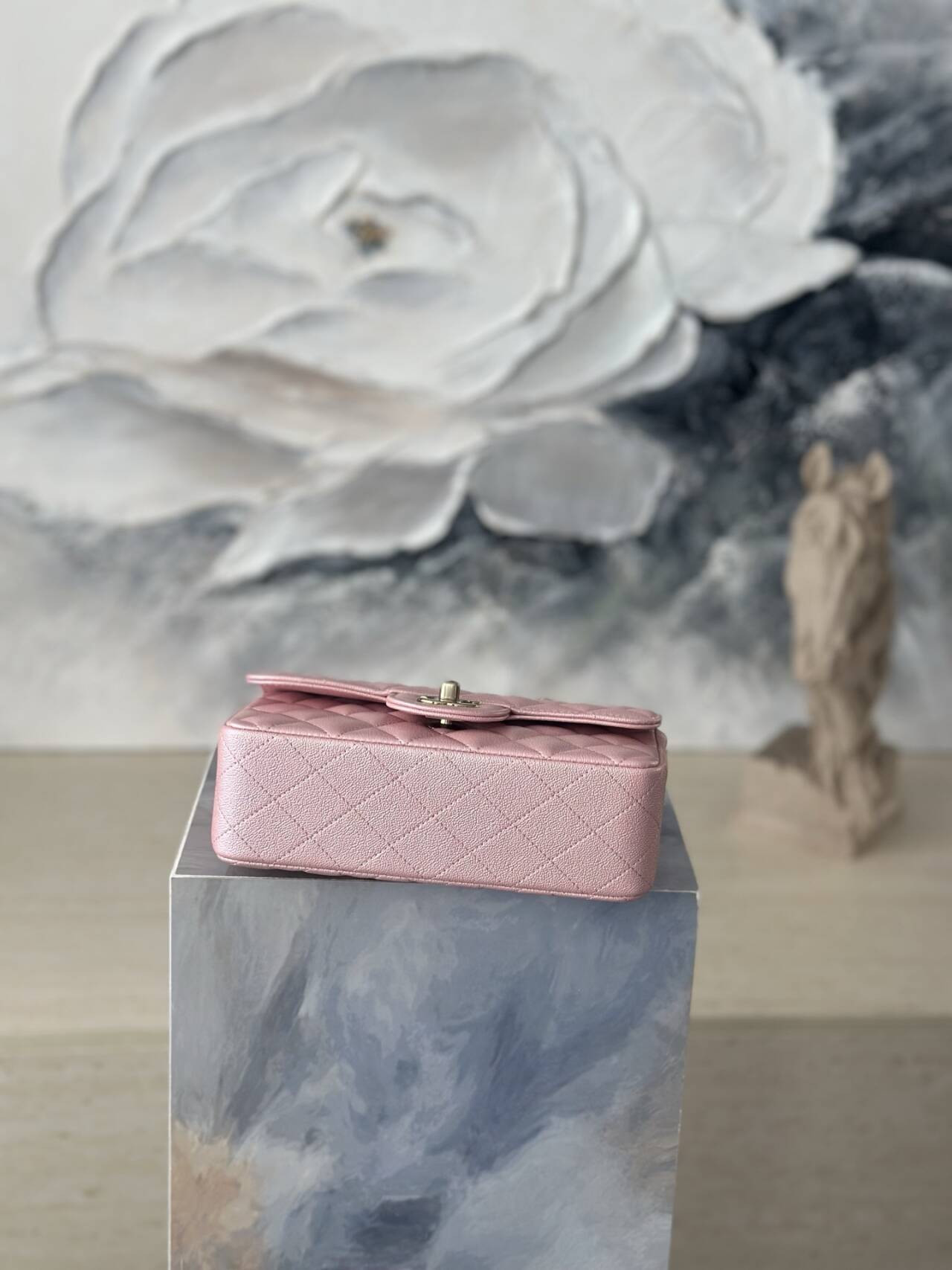 Ch*el flap bag pearlescent pink as1116 20x12x6cm