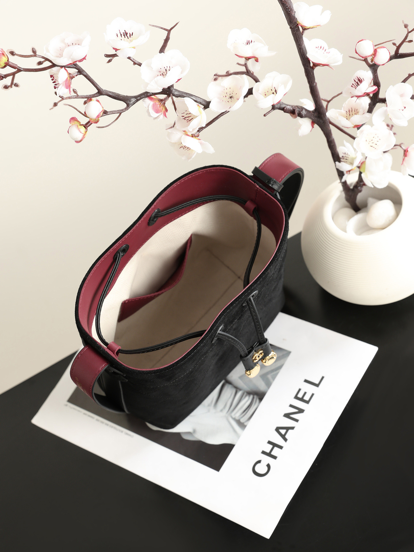 Ch*el bucket bag as6537 18x18x10cm