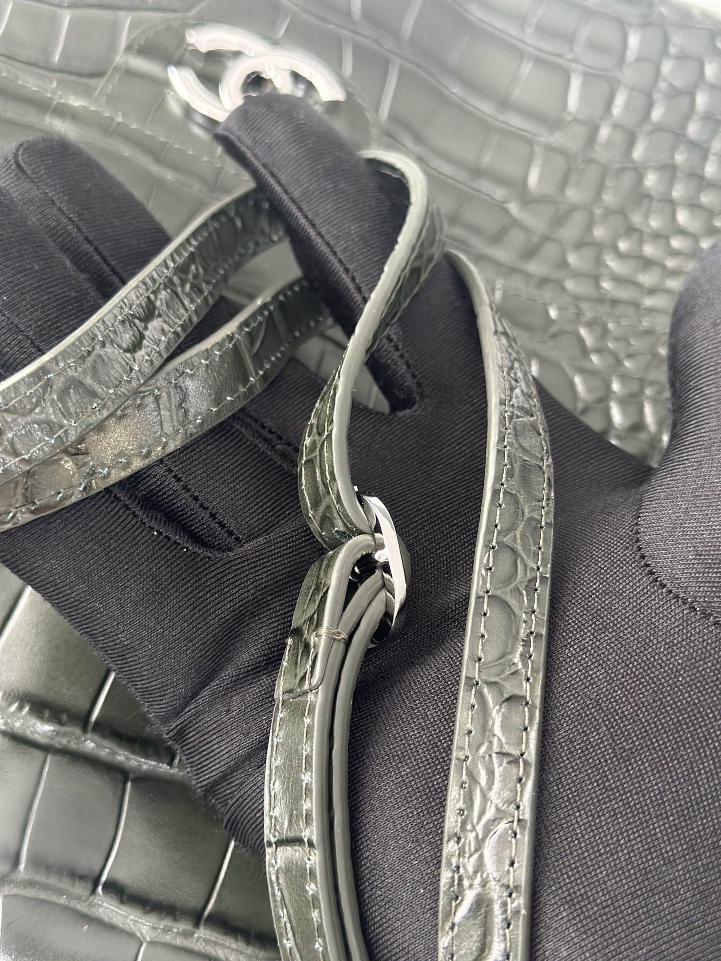 Ch*el maxi flap bag olive green silver hardware as6233 26x38.5x11cm