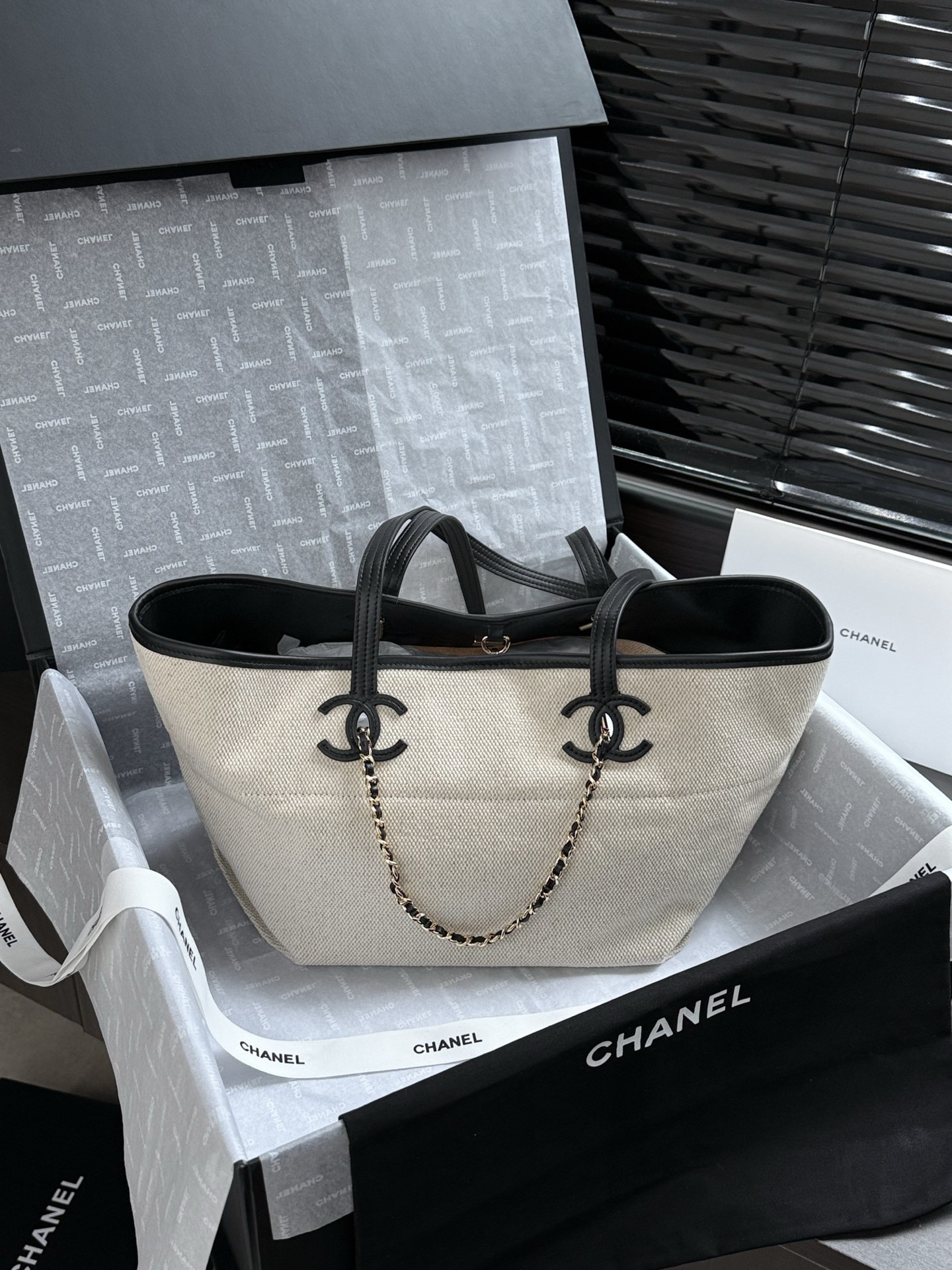 Ch*el small shopping bag as6285 19x45x21cm