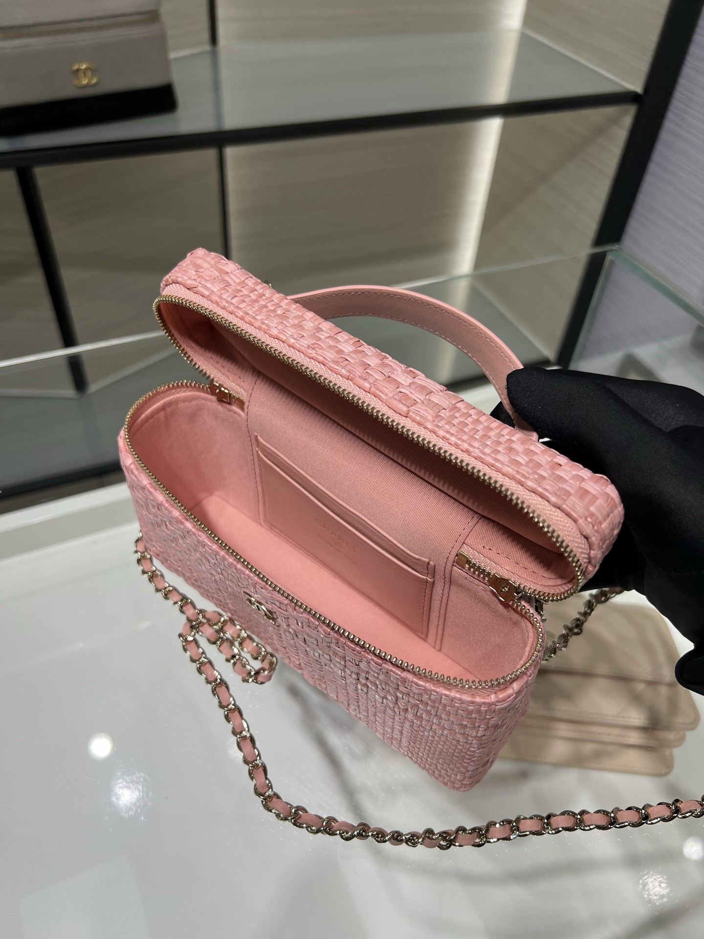Ch*el classic vanity with chain handbag ap4385 17x19.5x5cm