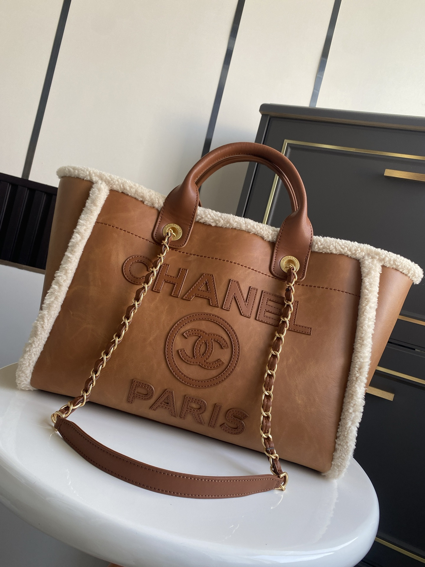 Ch*el deauville tote shopping bag 33cm