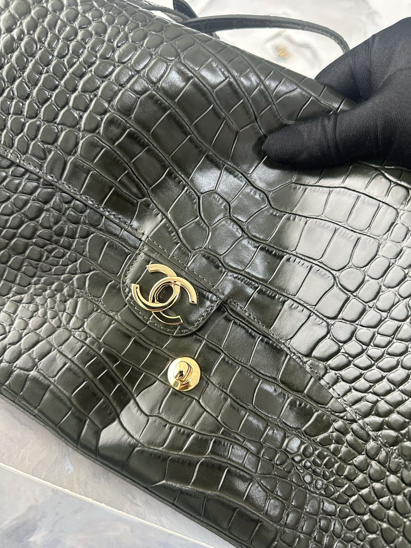 Ch*el maxi flap bag olive green gold hardware as6231 19.5x32x10cm