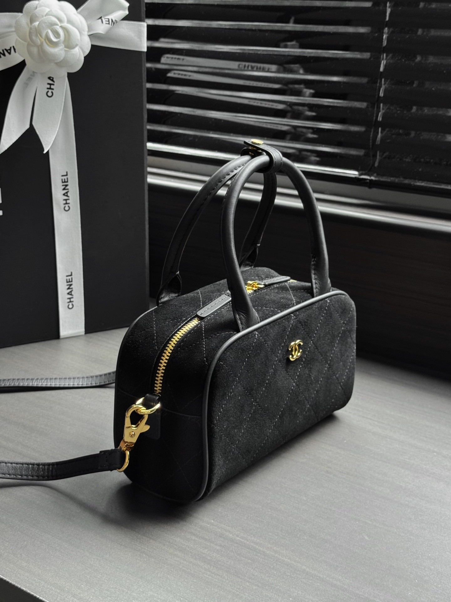 Ch*el bowling clutch ap5528 13x21x9cm