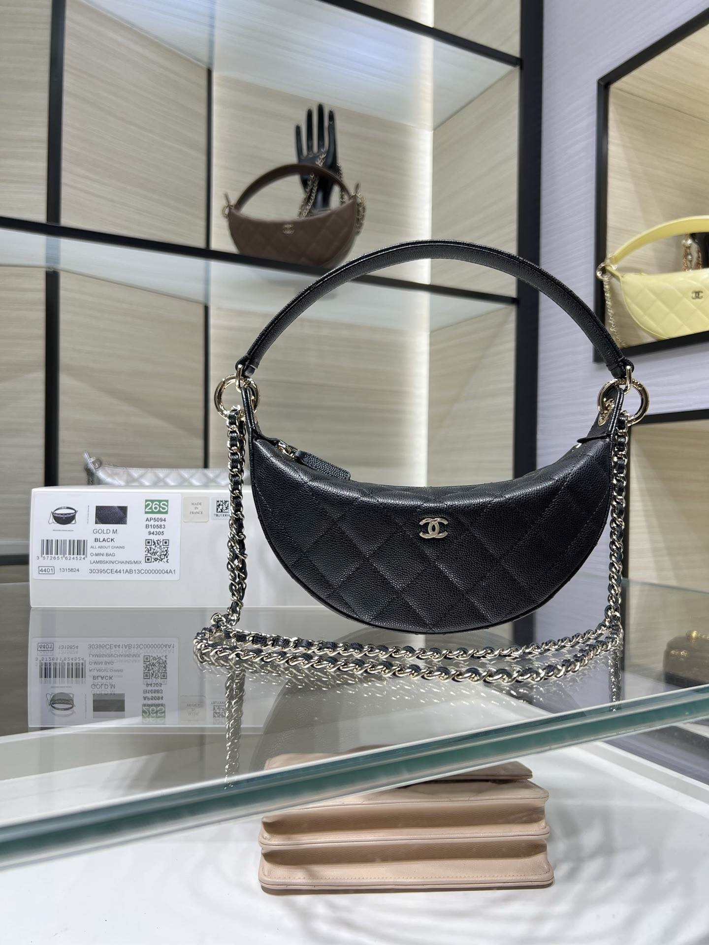 Ch*el clutch with chain light gold hardware ap5094 15x22x6cm