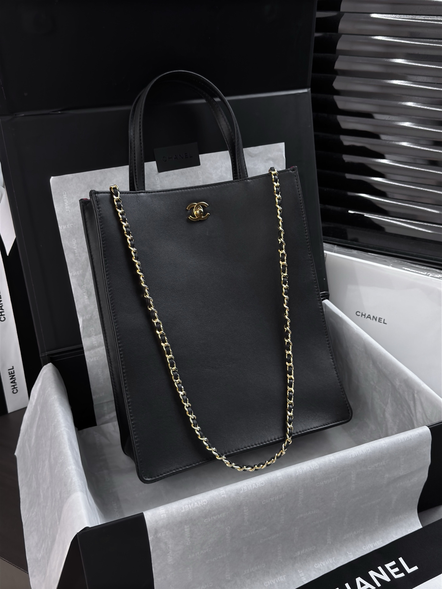 Ch*el small shopping bag as6452 28.5x23.5x9.5cm