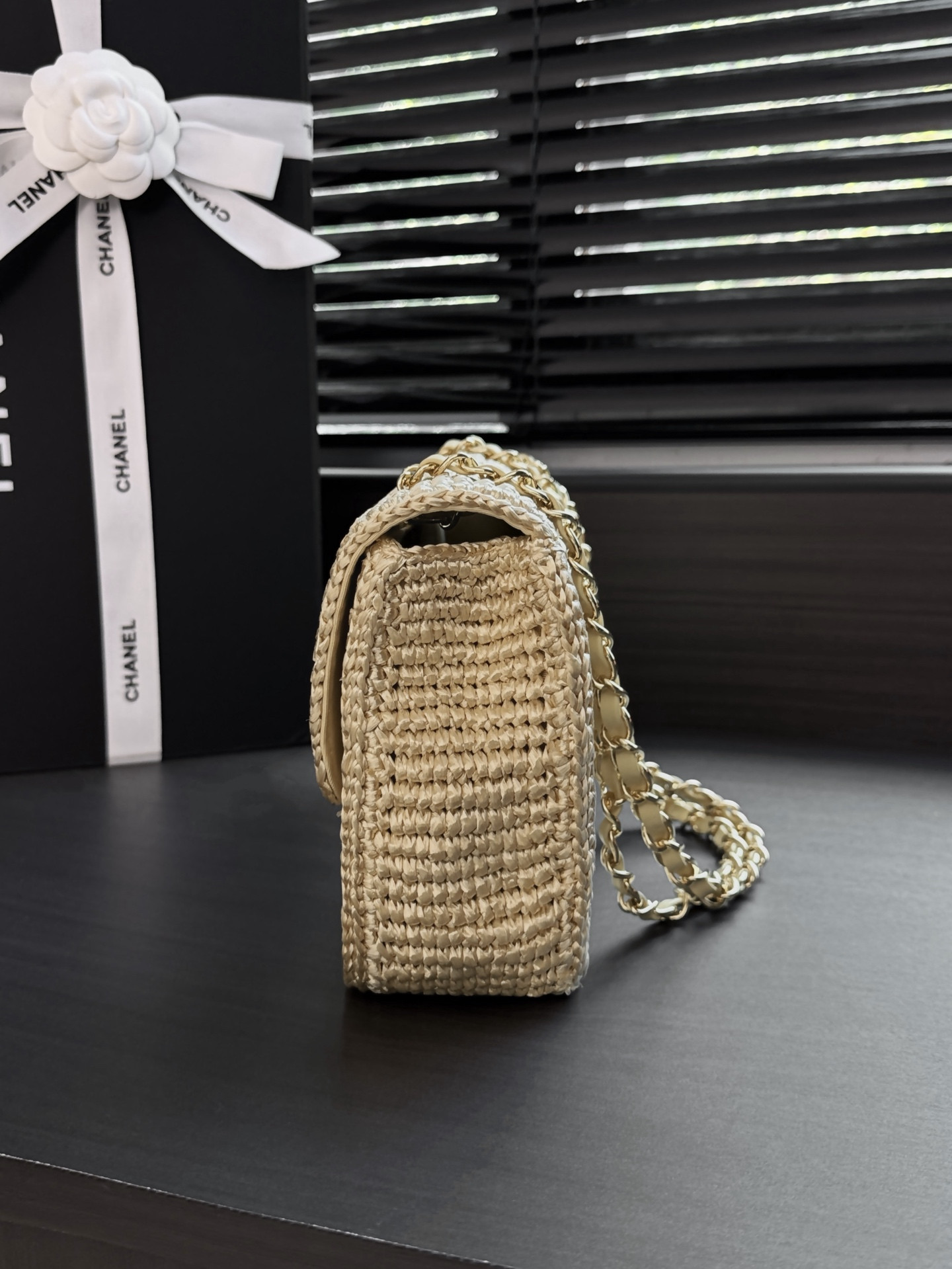 Ch*el flap bag as6088 16x25.5x7cm