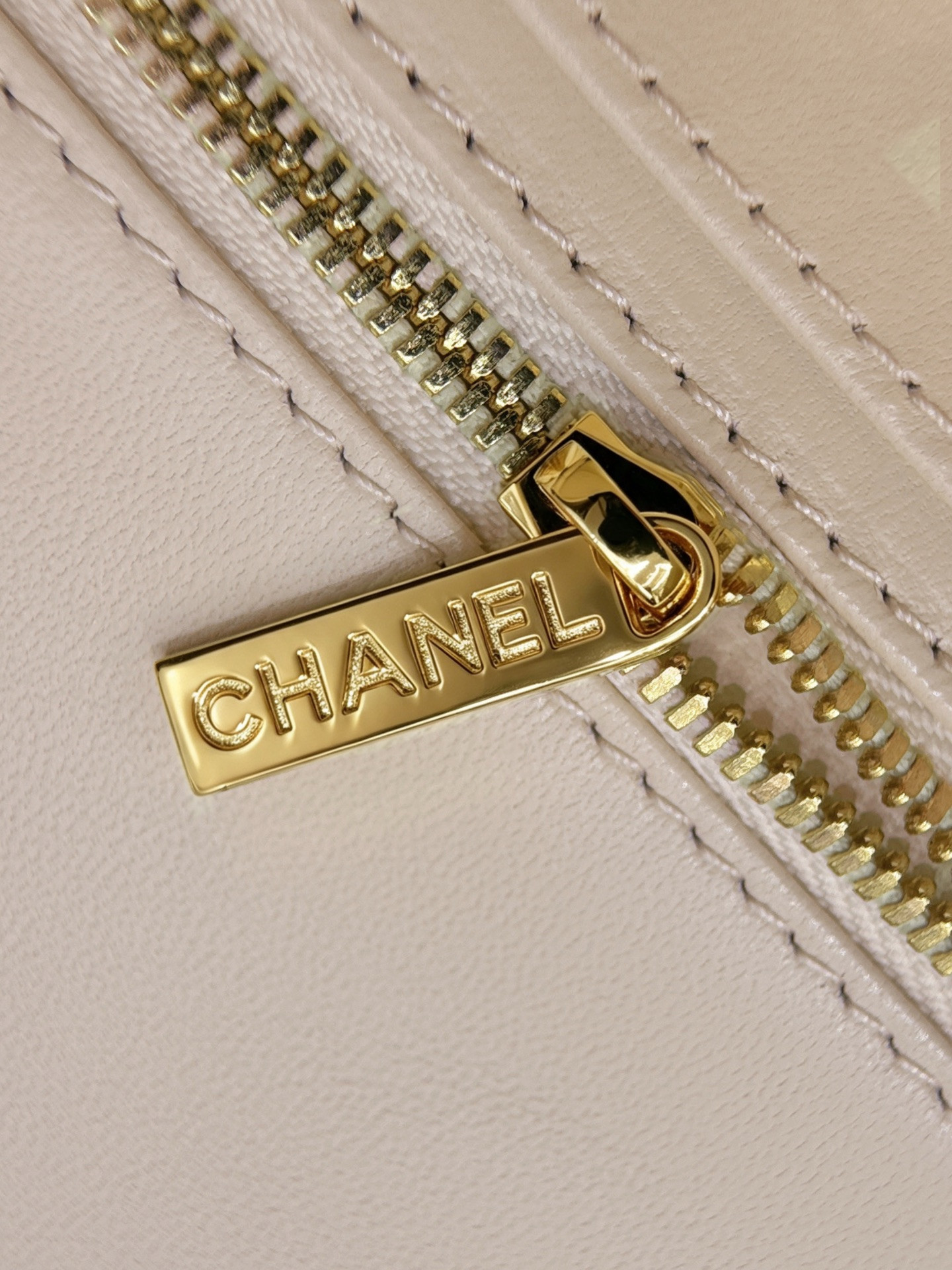 Ch*el flap bag as4561 14x21x8cm