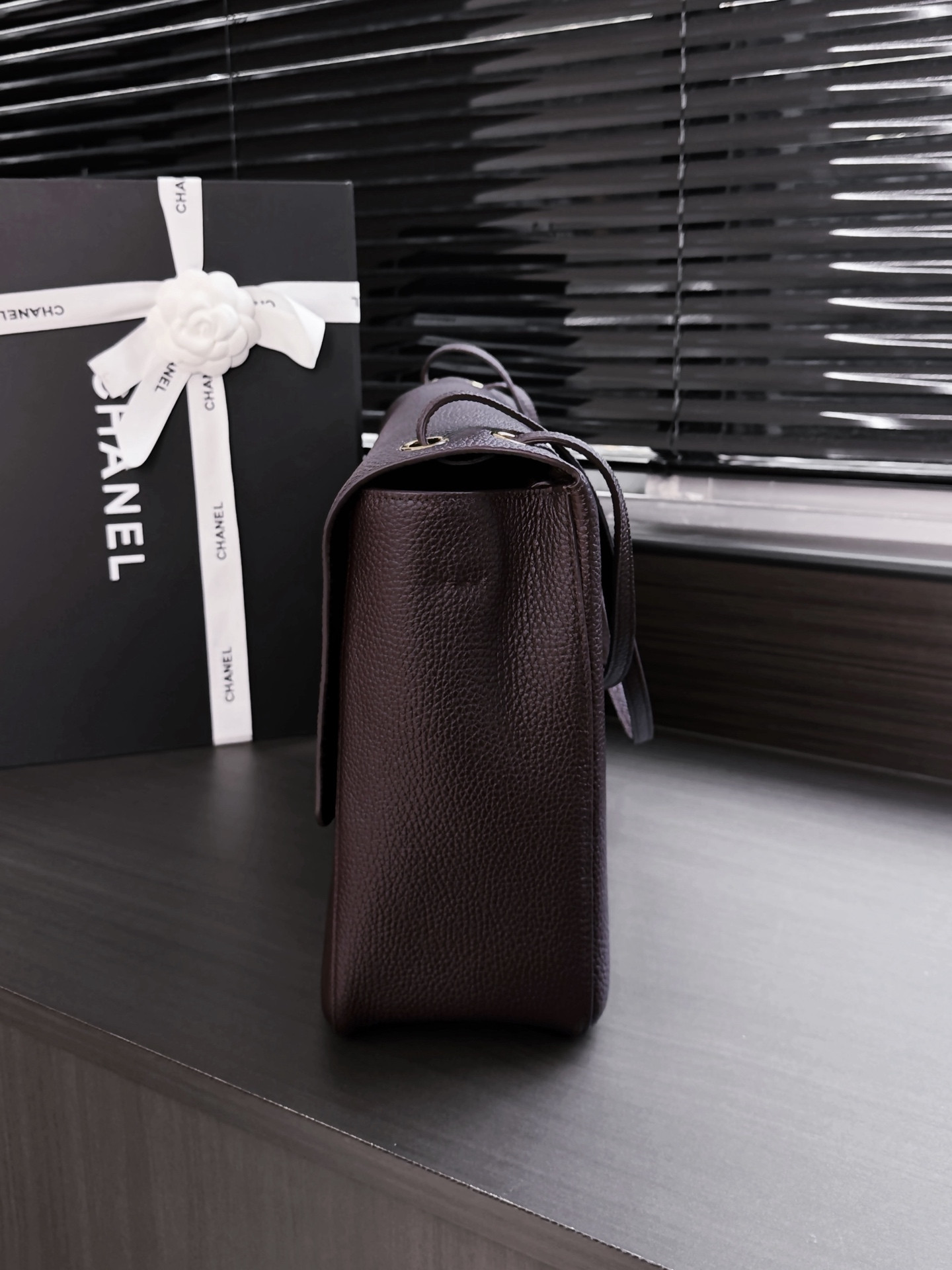 Ch*el maxi flap bag in coffee with gold-tone hardware as6233 26x38.5x11cm