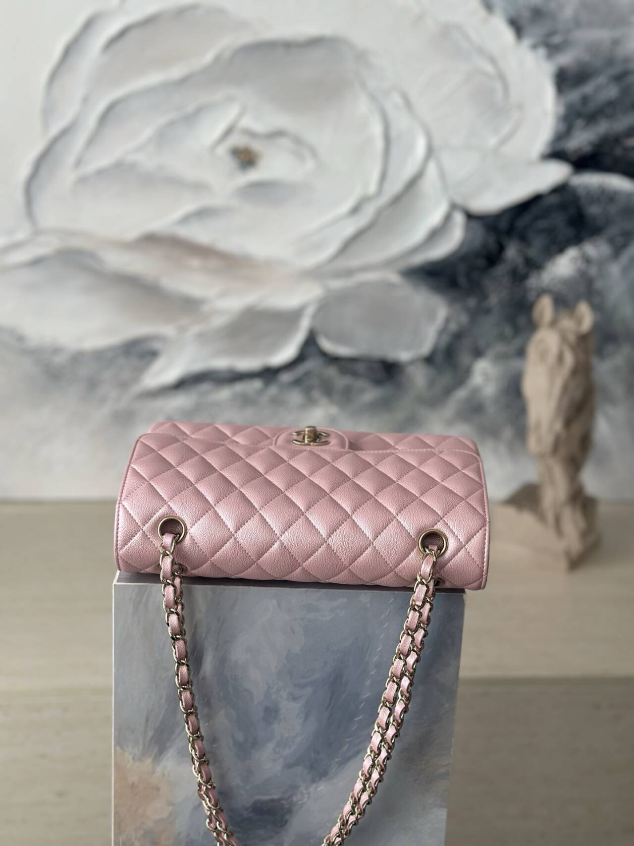 Ch*el flap bag pearlescent pink as1112 25.5x15x6cm