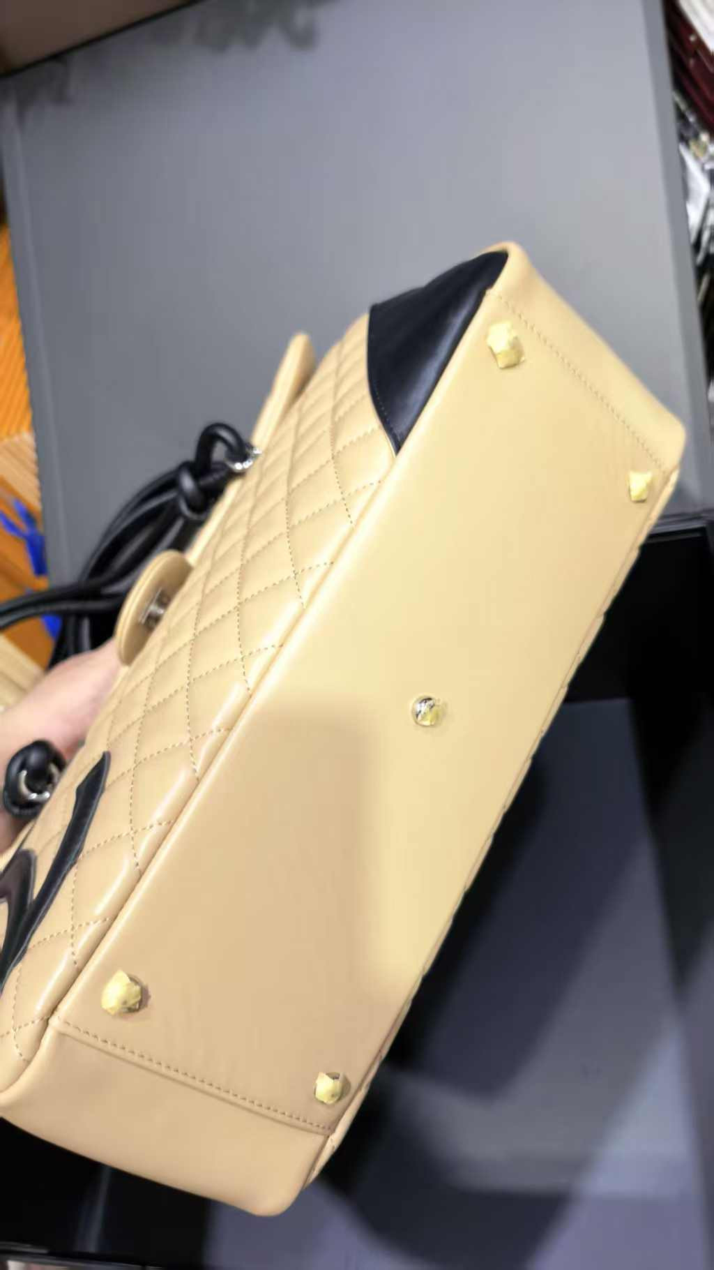 Ch*el cambon airport bag 33x24x11cm