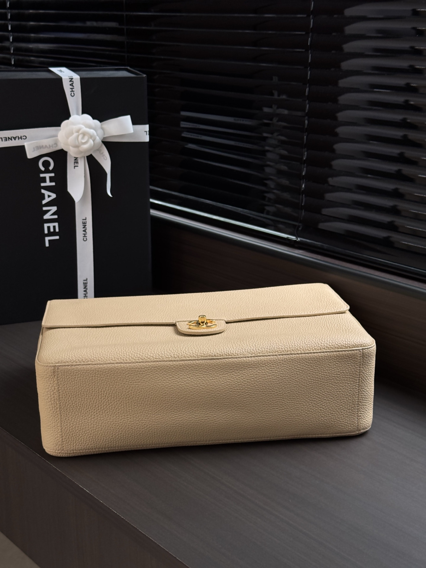 Ch*el maxi flap bag as6233 26x38.5x11cm