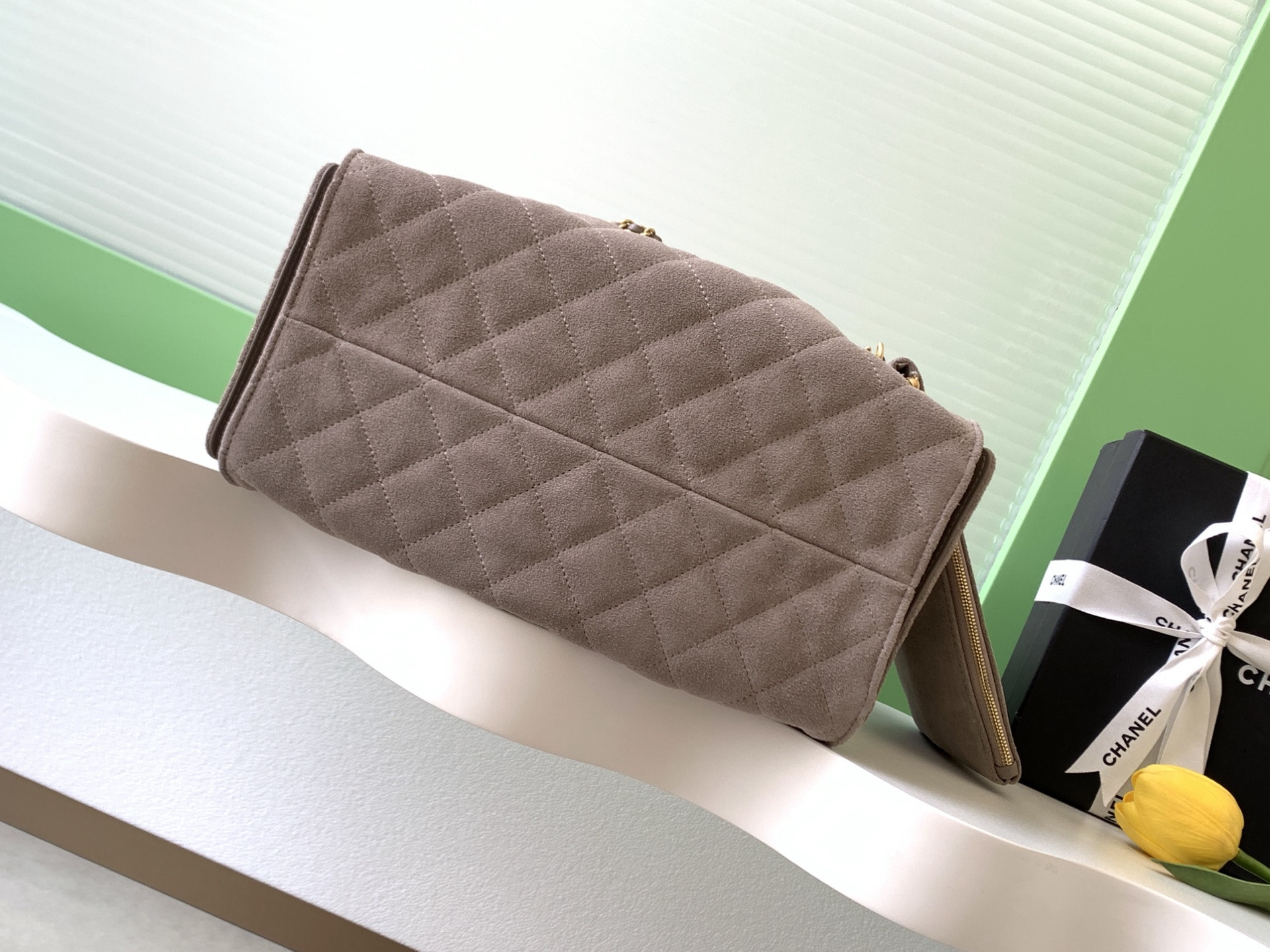 Ch*el 25c bucket bag 40x30x15cm