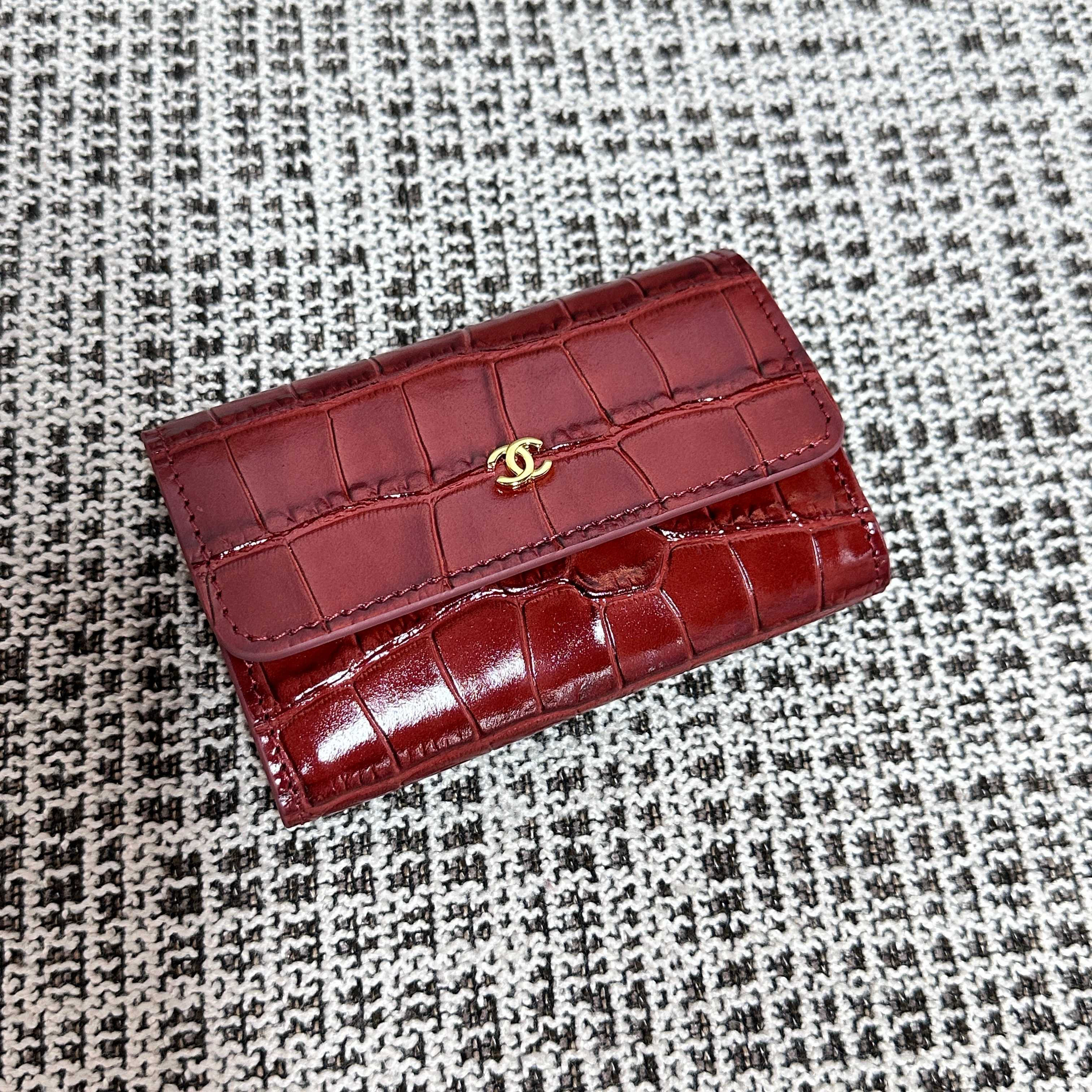 Ch*el flap card holder 7.5x11x2cm