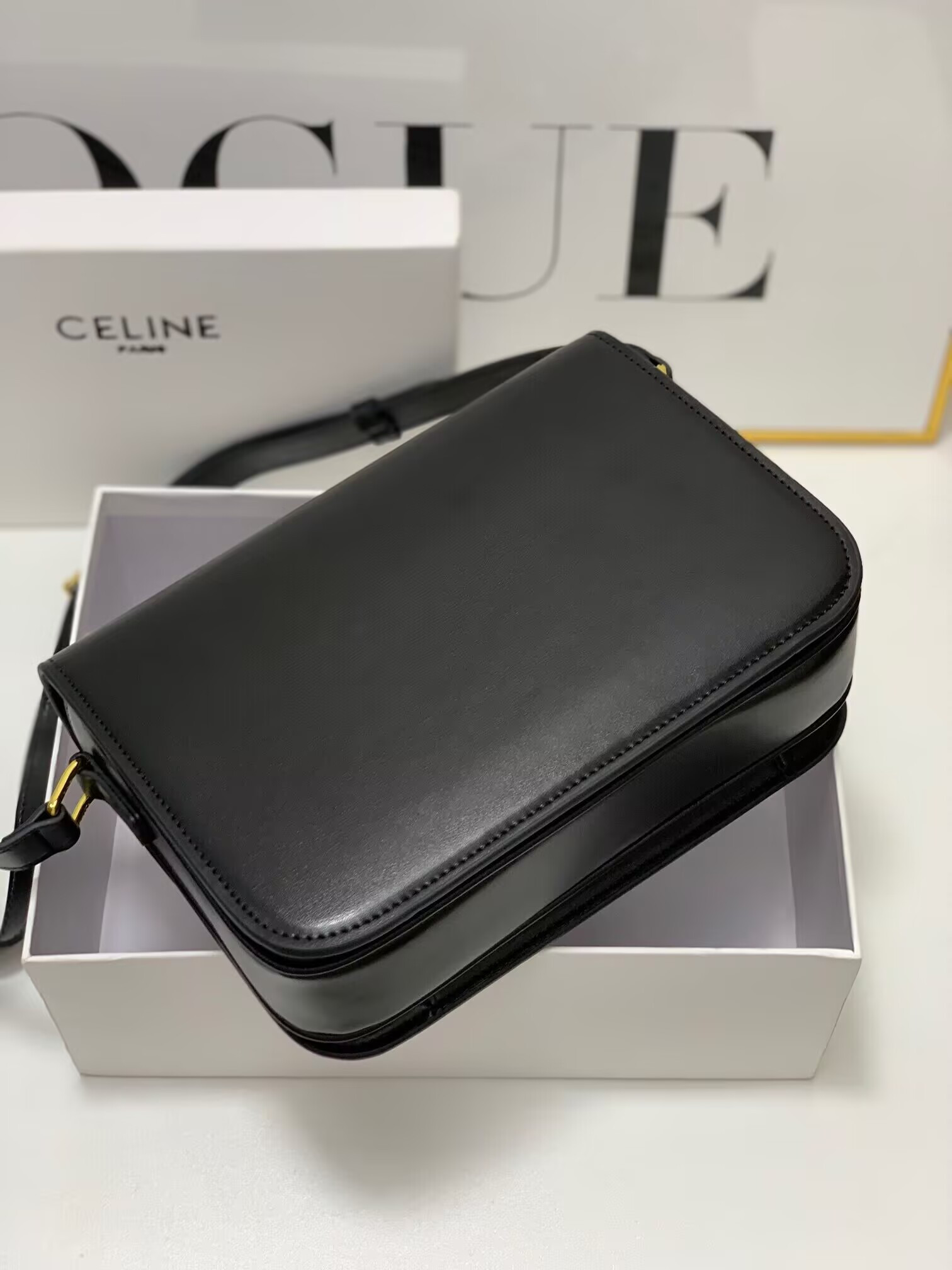 Ce**e triomphe bag 22x16.5x7cm