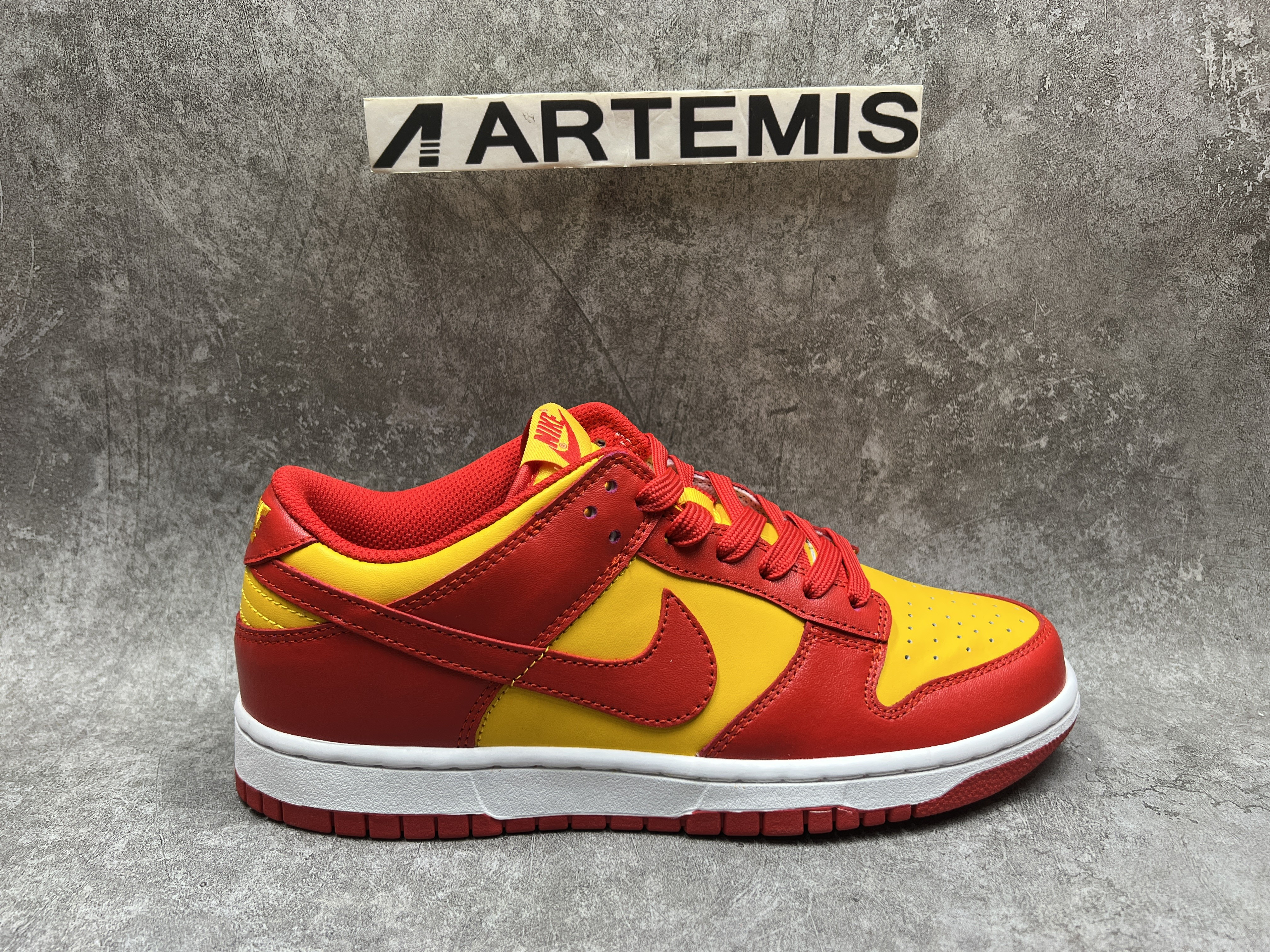 Nike Dunk Low Midas Gold