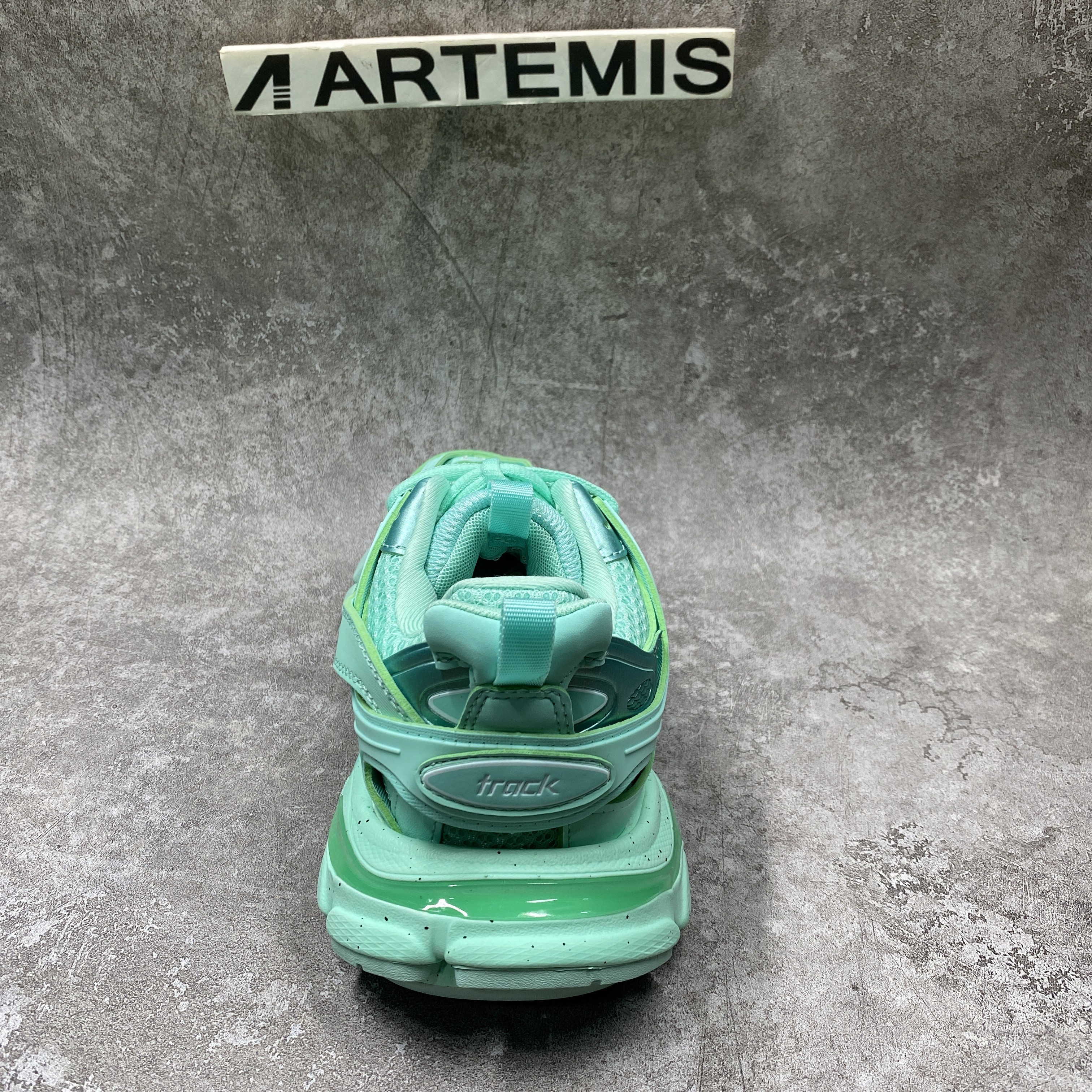 Balenciga Wmns Track Trainer Light Blue