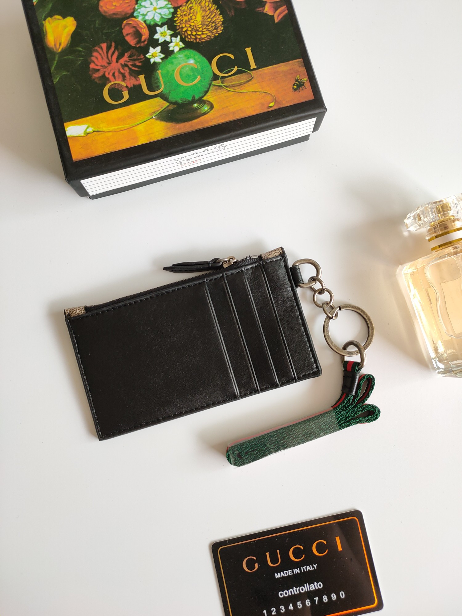 G*u*i gg  card case wallet