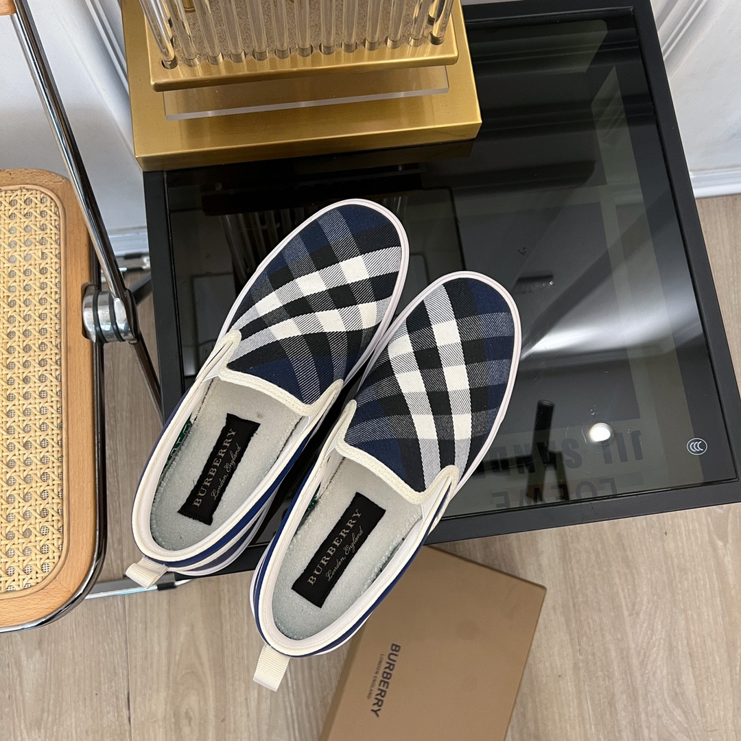 ua B**rry slip on sneakers