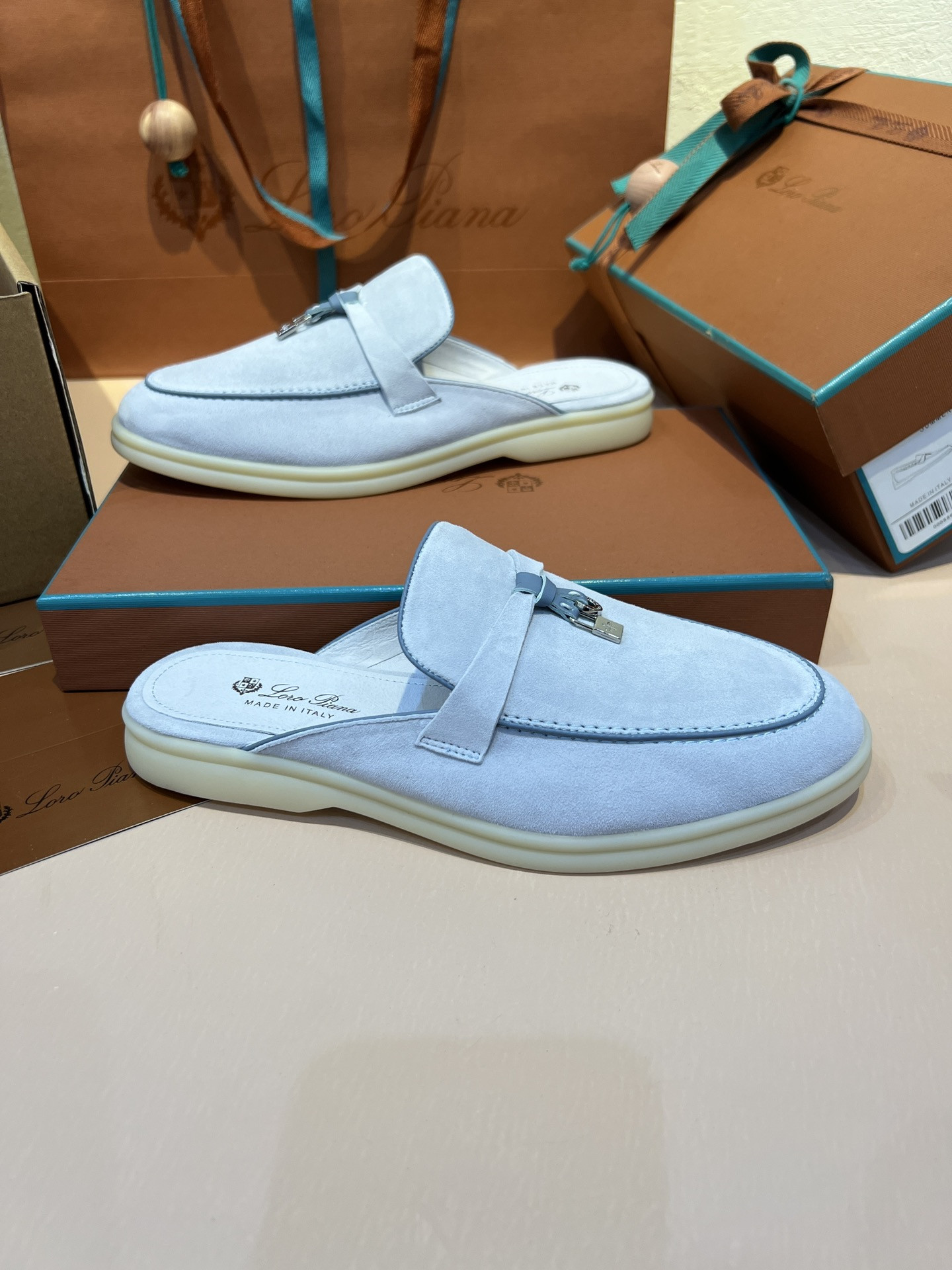 ua L**o p*ana babouche charms walk loafers