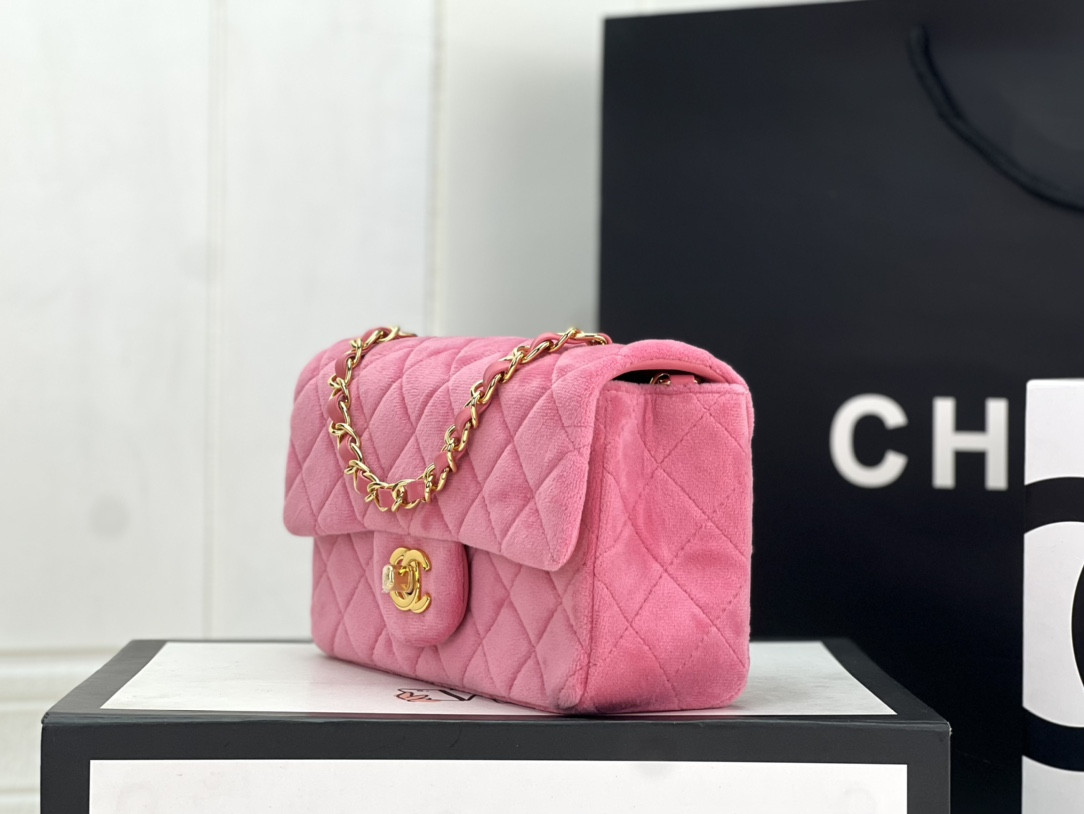 Ch*el classic flap bag 20cm