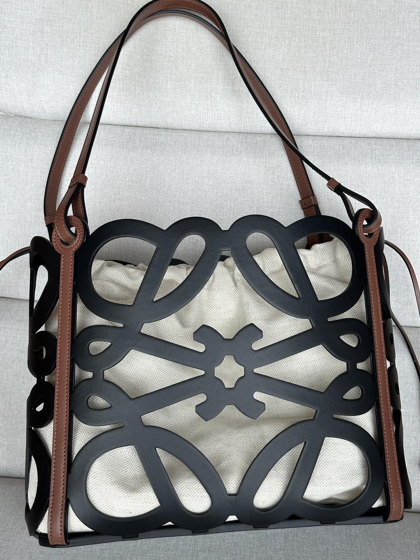 L0ew* anagram tote 32x27x11cm