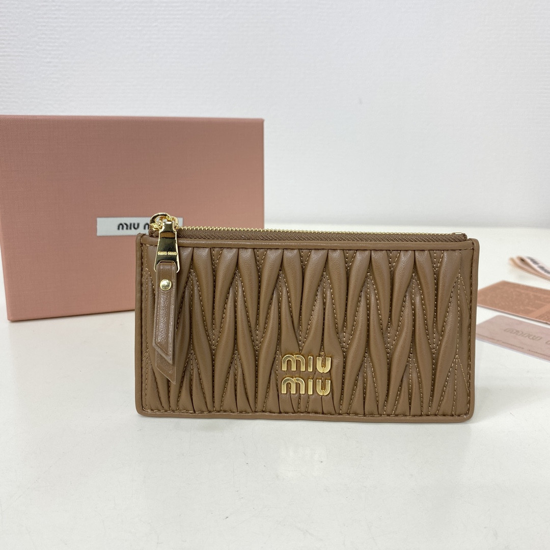Miu Miu Matelassé nappa leather card holder 8X15cm