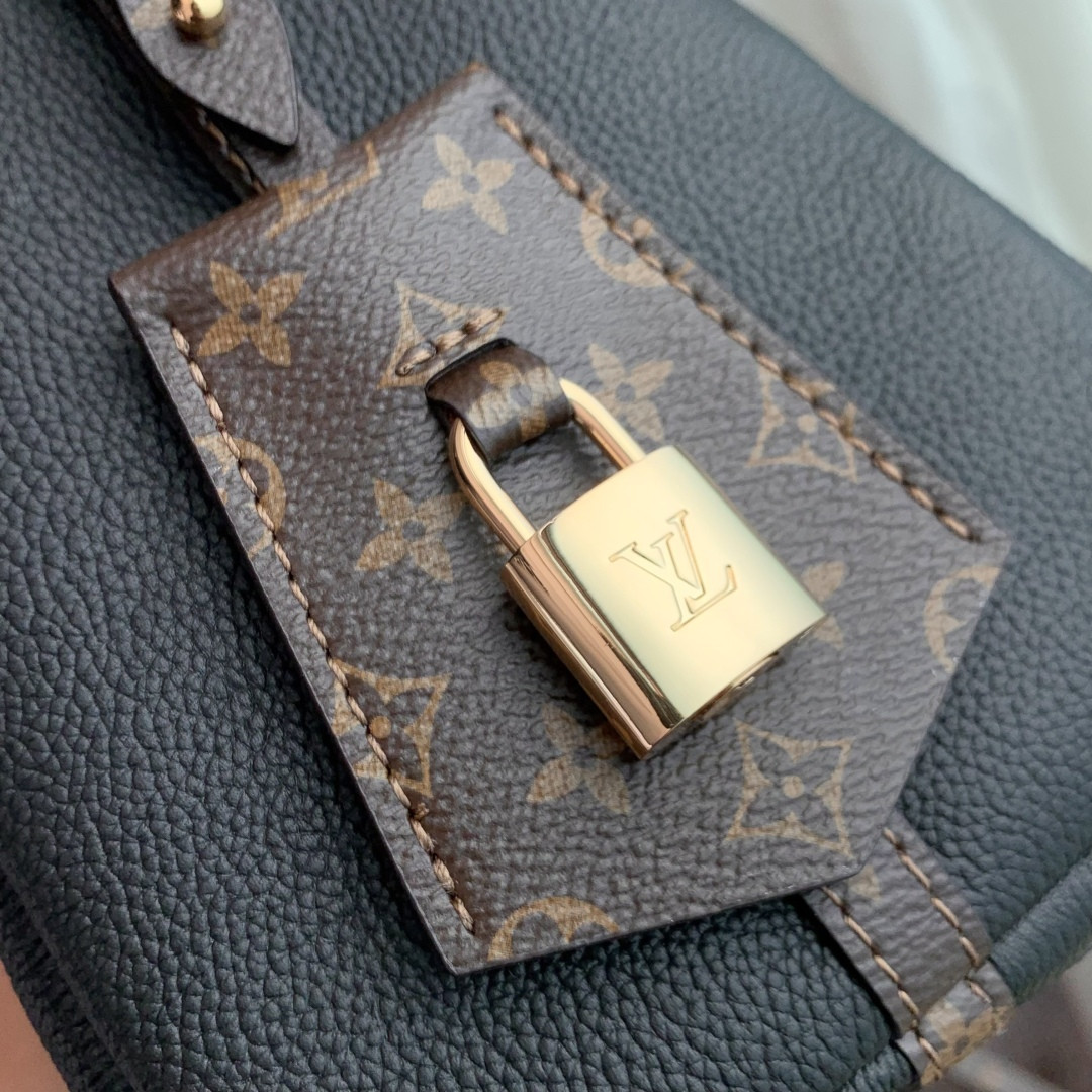 LV Express PM M26039 26x17x13.5cm