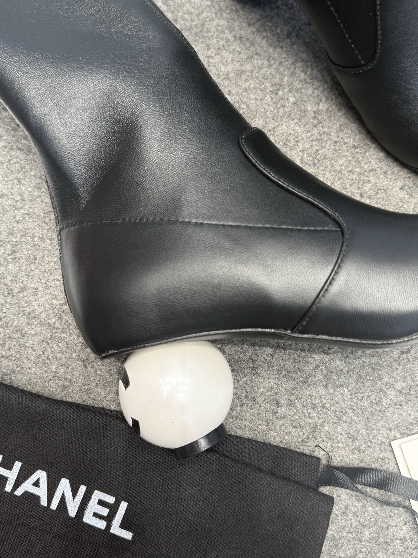 ua Ch*el mid-calf boots 6.5cm heel