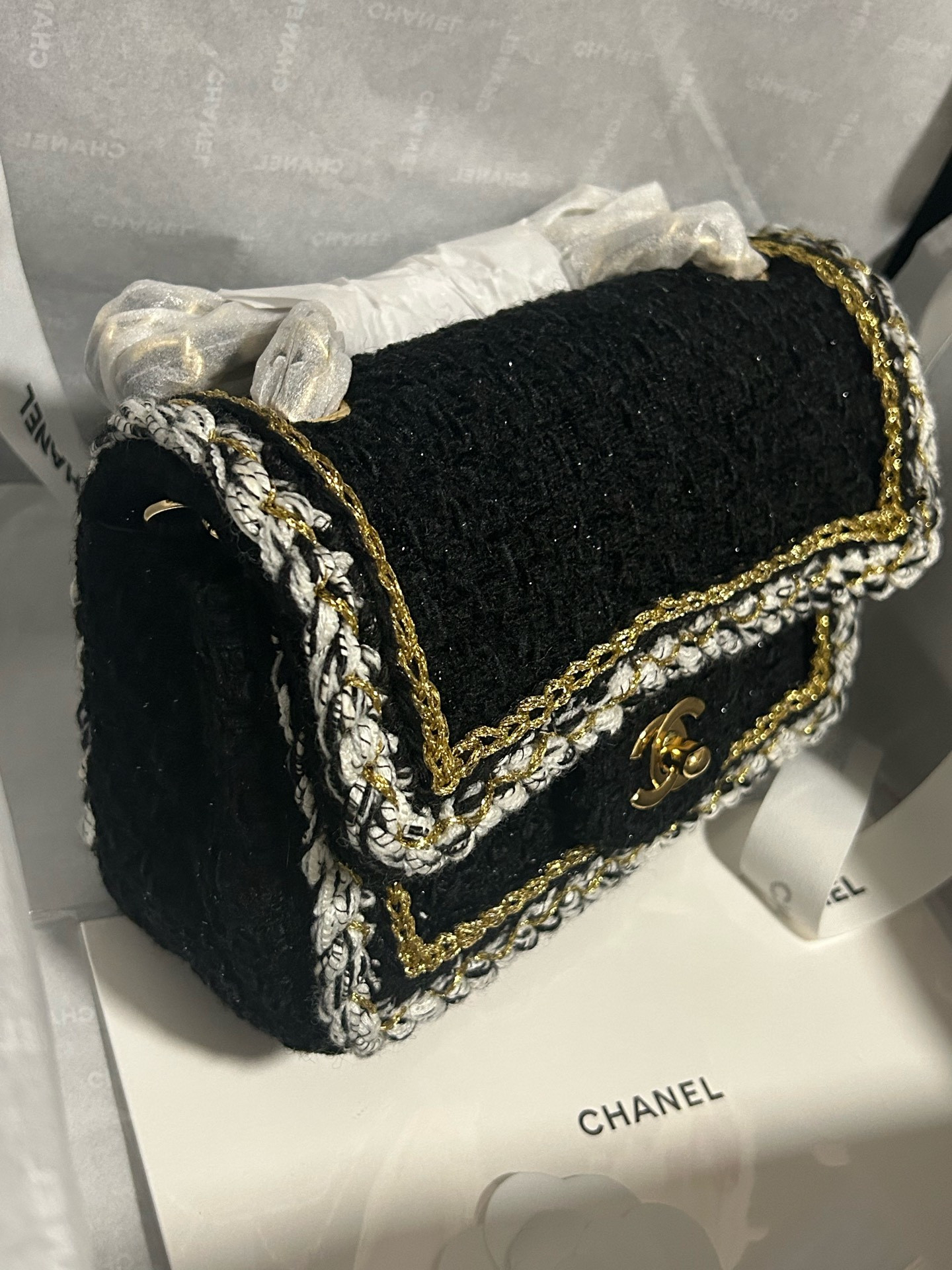 Ch*el mini classic handbag 12x20x6cm