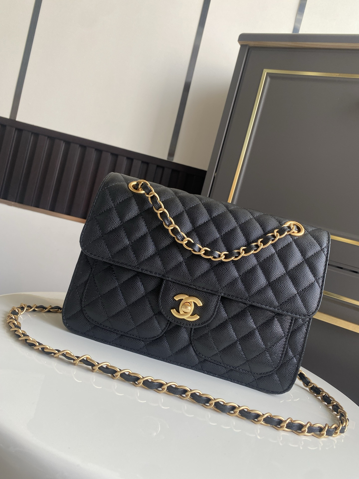 Ch*el flap bag 17x25x5cm