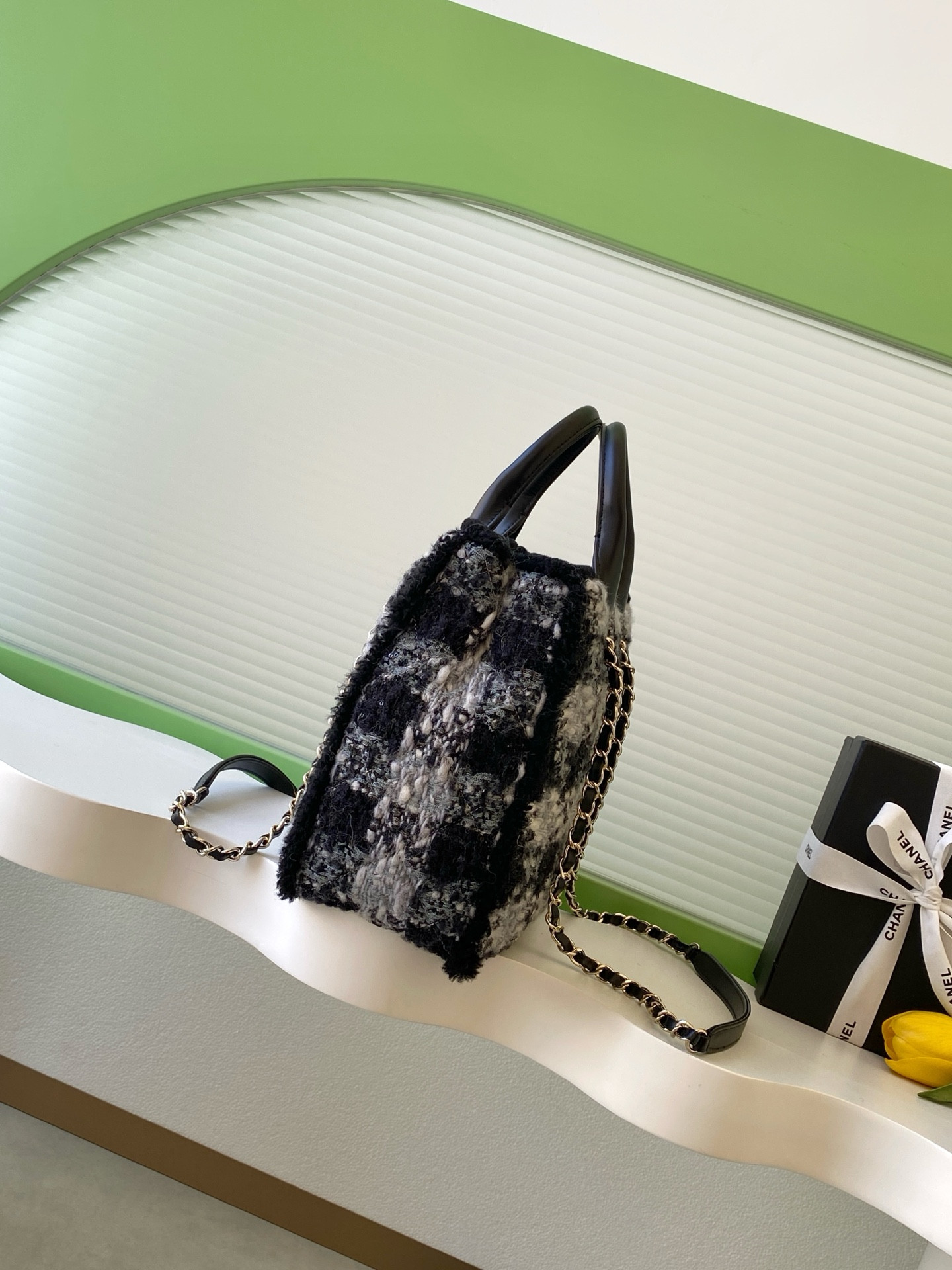 Ch*el small shopping bag 24x33.5x11cm