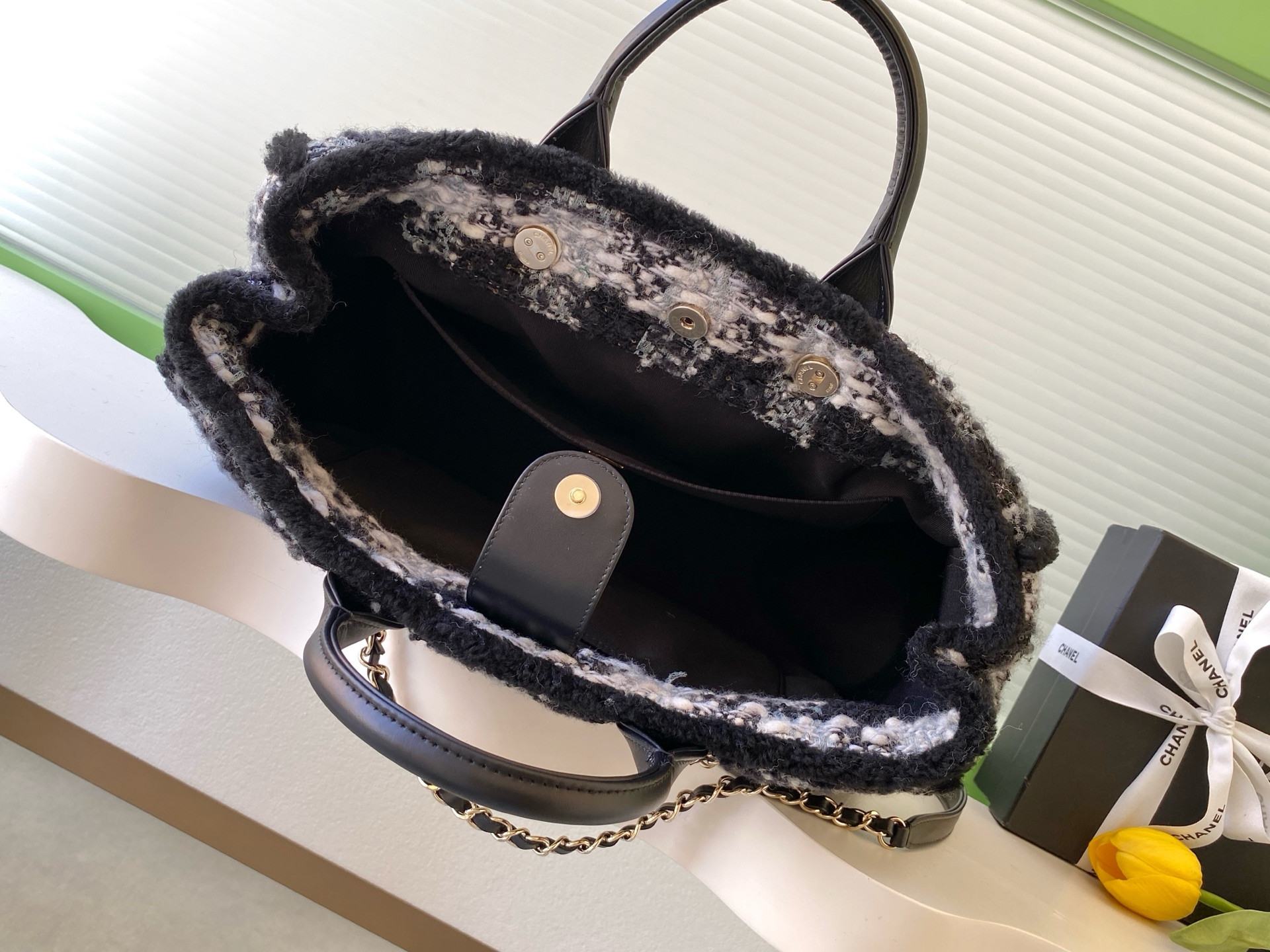 Ch*el shopping bag 27.5x39.5x16cm