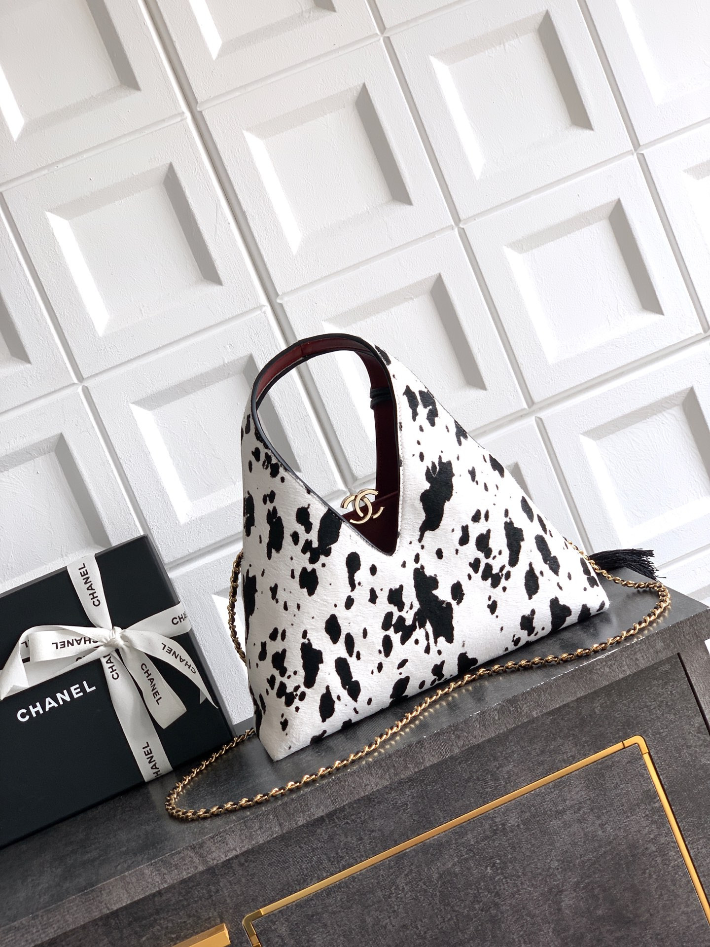 Ch*el tote bag 32x32x11