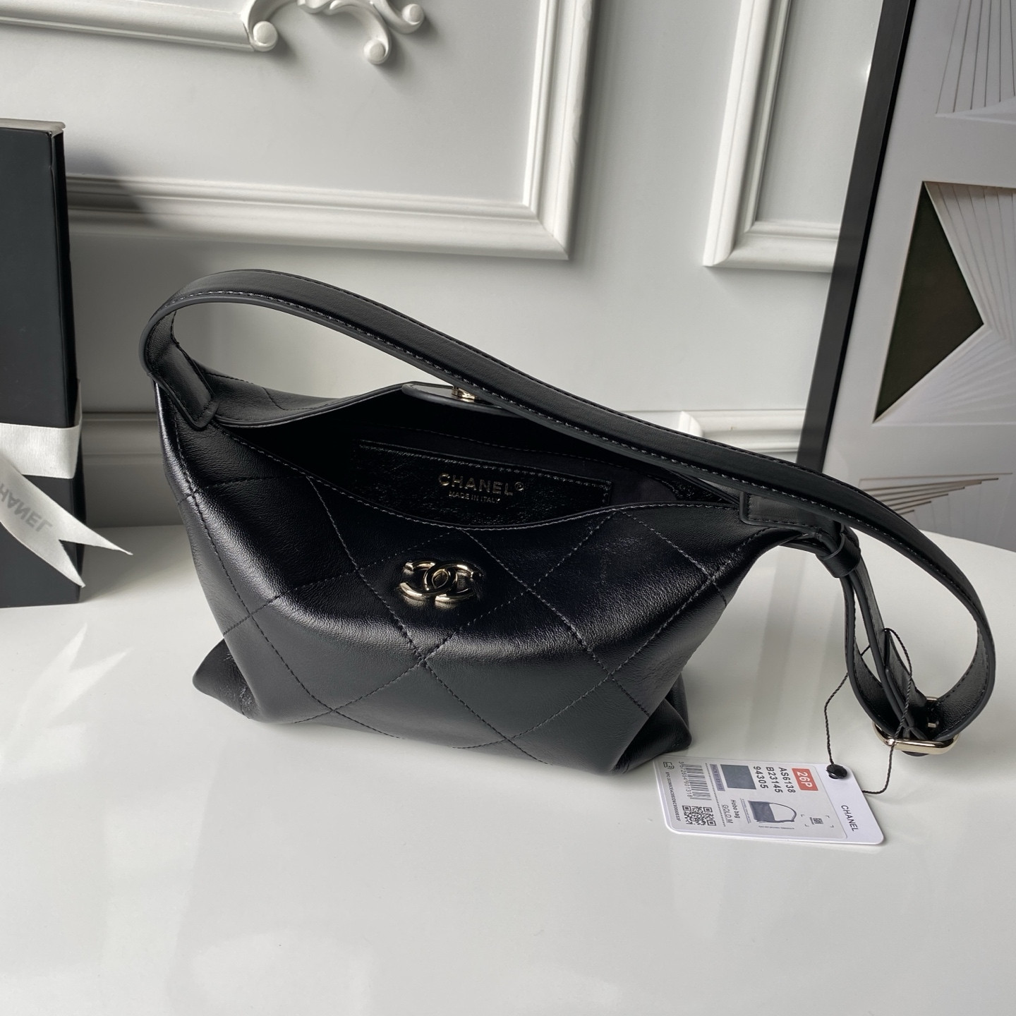 Ch*el hobo handbag 13x23x8cm