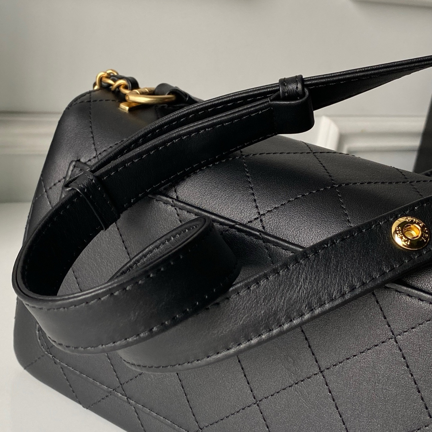 Ch*el flap bag 25x16x8cm