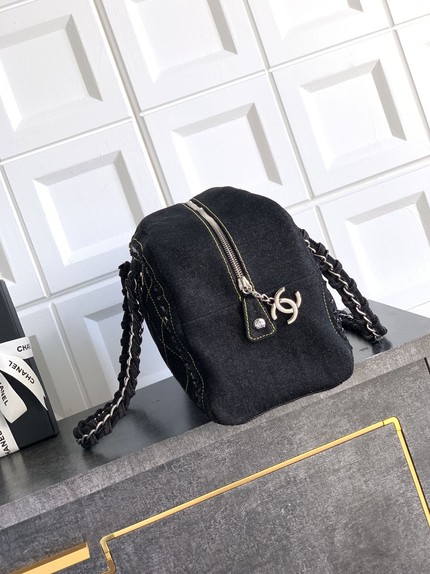 ch*el De*1m cc boston bag 33x20.5x15cm