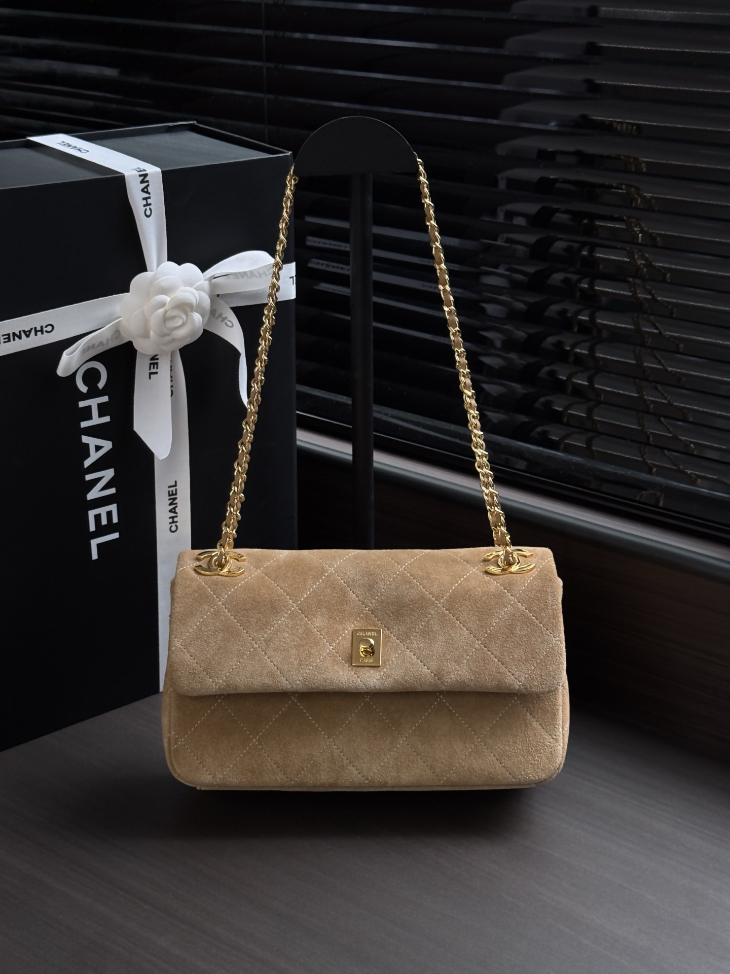 Ch*el flap bag as6417 15x25.5x8cm