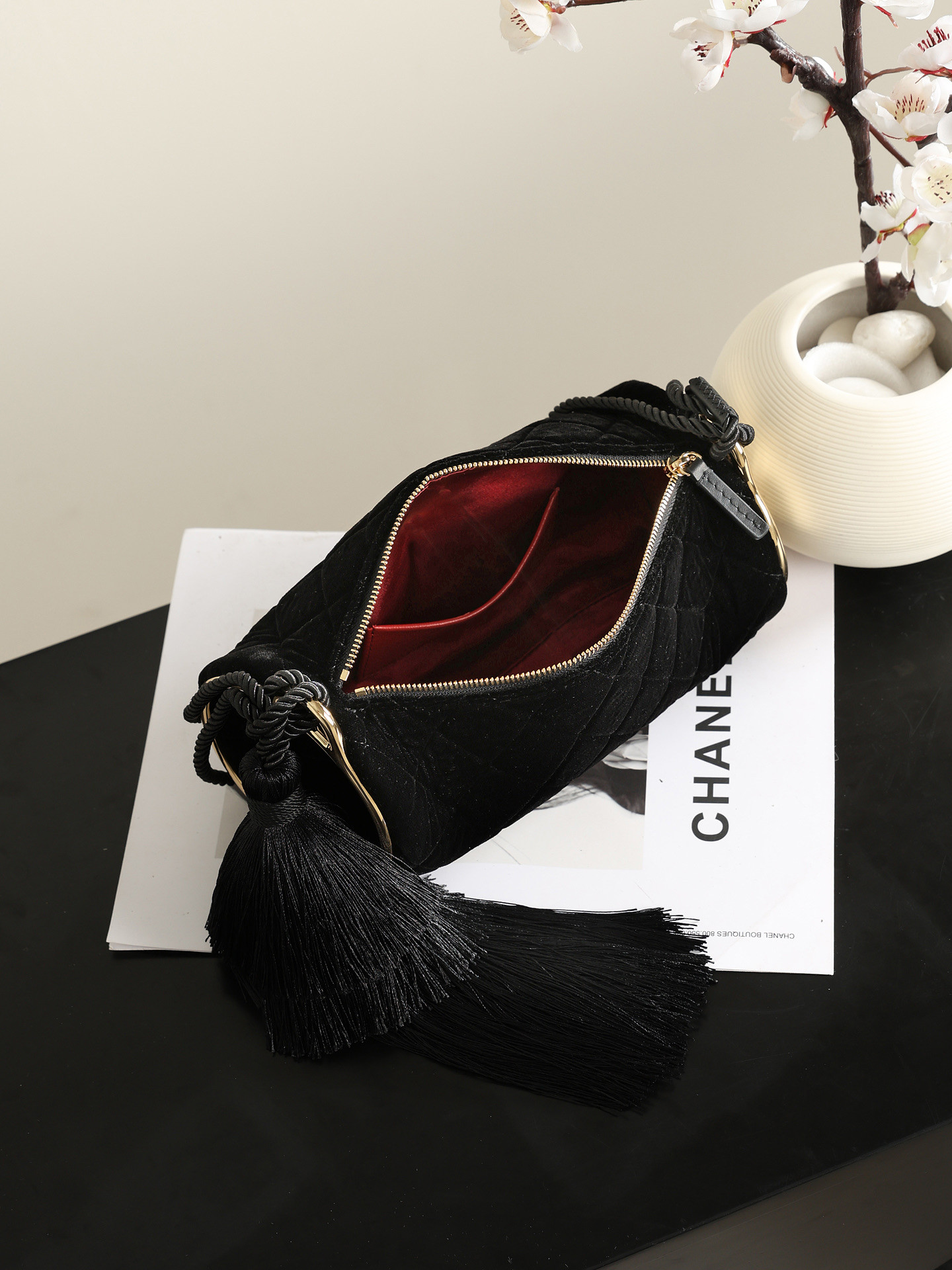 Ch*el clutch with strap ap5310 12x23x12cm